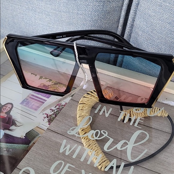 anti-glare lenses can block 100% of both UVA and U - Picture 3 of 11